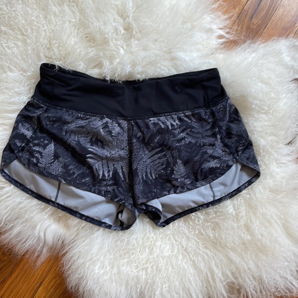 Lululemon Speed Short 2.5" Kindred Spirit 4 - Picture 4 of 6